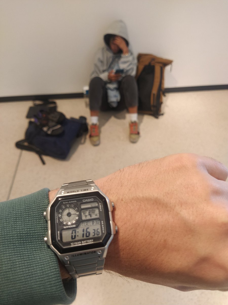 DanielJBour's tweet photo. @berlinairport @wizzair why was nobody informed about anything? why were we asked to wait in front of the security line to exit like a bunch of animals? people were sleeping on the floor. there were no snack station, we couldnt even get a glass of water. nobody was informed about anything. https://t.co/dxGlalzxv1