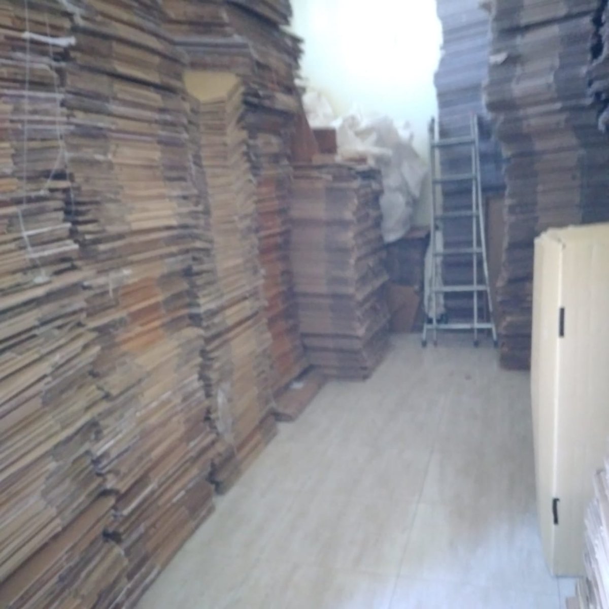 CacadorL's tweet photo. caixas de papelão: caixas de papelão para mudança - 19 9 8407-3337 Su... https://t.co/yTl30JxqLv 
Marcadores: caixas, caixas de papelão, caixas de papelão para mudança, mudança, papelao, papelão https://t.co/8AifWFeRng