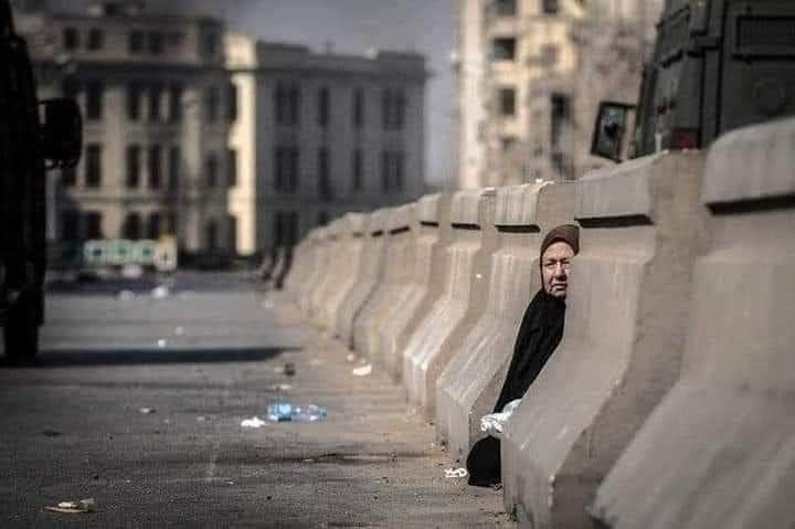 bashany9's tweet photo. يمه أخافن، يمه غطيني بسواد الشيلة.. 

#المنطقة_الخضراء https://t.co/9QMKFb7C0v