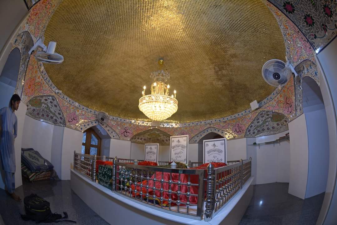 aliusman739's tweet photo. The 12th Century Shrine of Hazrat Pir Syed Hadi Rahnuma . https://t.co/4Ak7I6N91b…
#AuliaAllah #shrinesinlahore #12thcebtury https://t.co/IJOrsggcfT