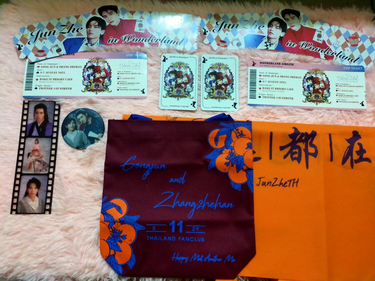 ได้รับ Giveaway แล้วนะคะ
สวยมากๆเลยค่ะ ขอบคุณมากค่ะ
<a href="/JunZheTH/">JunZhe​ Thailand</a>
#JunZheInWonderland