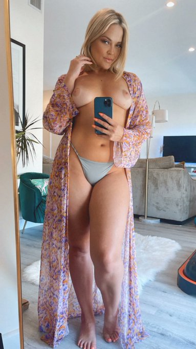 OnlyFans https://t.co/u3IOstn0SM https://t.co/FYQbPyBtyU