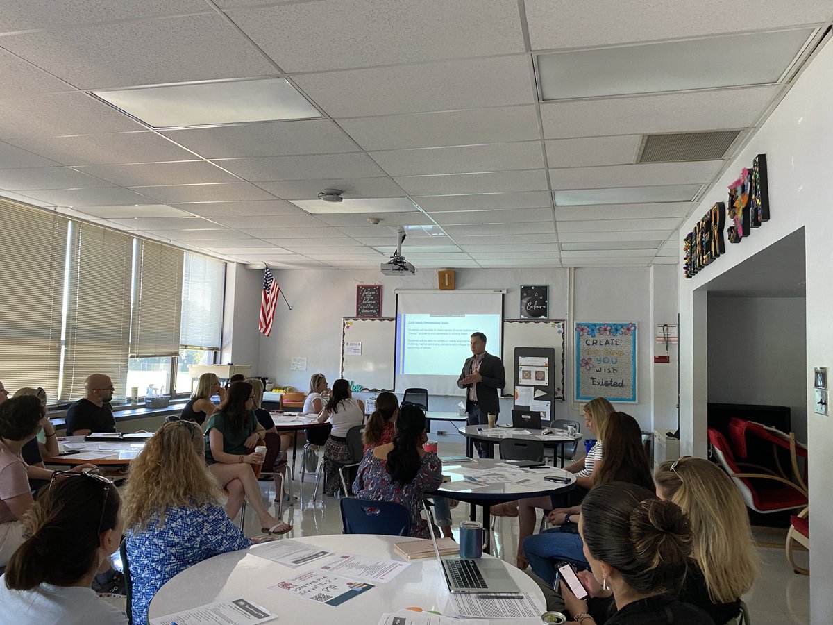 Sandburg Middle tweet media