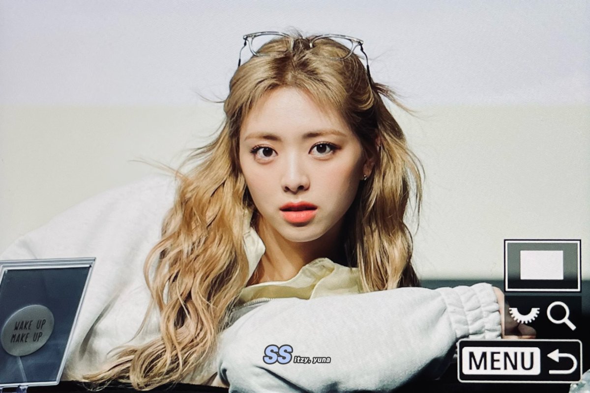 shinsarang_yn's tweet photo. 220830 도로주행 빠이팅 🙂👊🏻
#유나 #YUNA #있지 #ITZY https://t.co/yST5YHt77b
