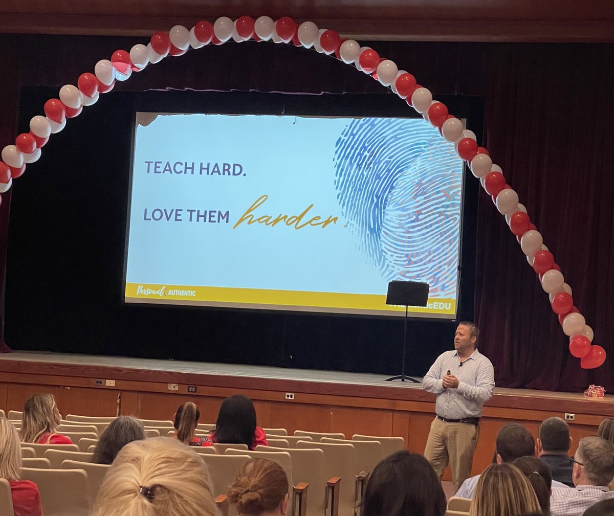 Powerful words to kick off the 2022-23 school year! Thank you <a href="/thomascmurray/">Thomas C. Murray</a> ❤️ Ready for our new crew in Room 312! <a href="/Stefhoya/">Stefanie granville</a> #ewlearns