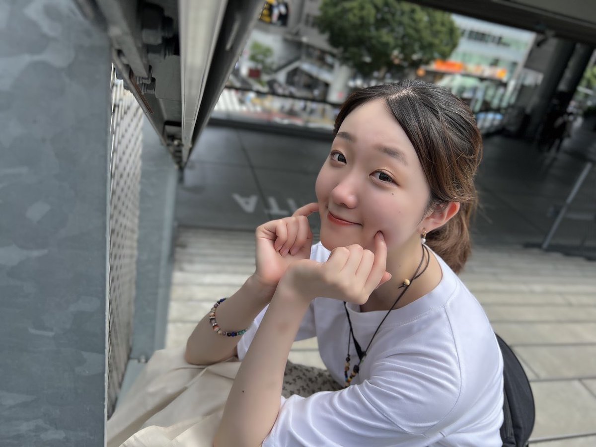 mizuki_camera's tweet photo. model by @hS58fdesne_ 
at 渋谷

北の大地育ちのおはるちゃん📸
このポーズ似合うの、ほんと凄い。好き。

 #ポトレ  #ファインダー越しの私の世界ᅠ #被写体募集中 #カメラ #声優 #役者 #俳優 #女優 #portrait #camera #iphone13pro #Cafe #event #actor #artist https://t.co/Fi8Z98TX3g