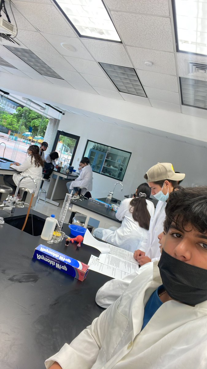 Martes de laboratorio 🧪, bendito día para todos. Y lamentable el retiro de serena Williams ayer que jugó su último juego de su carrera #SerenaWilliams