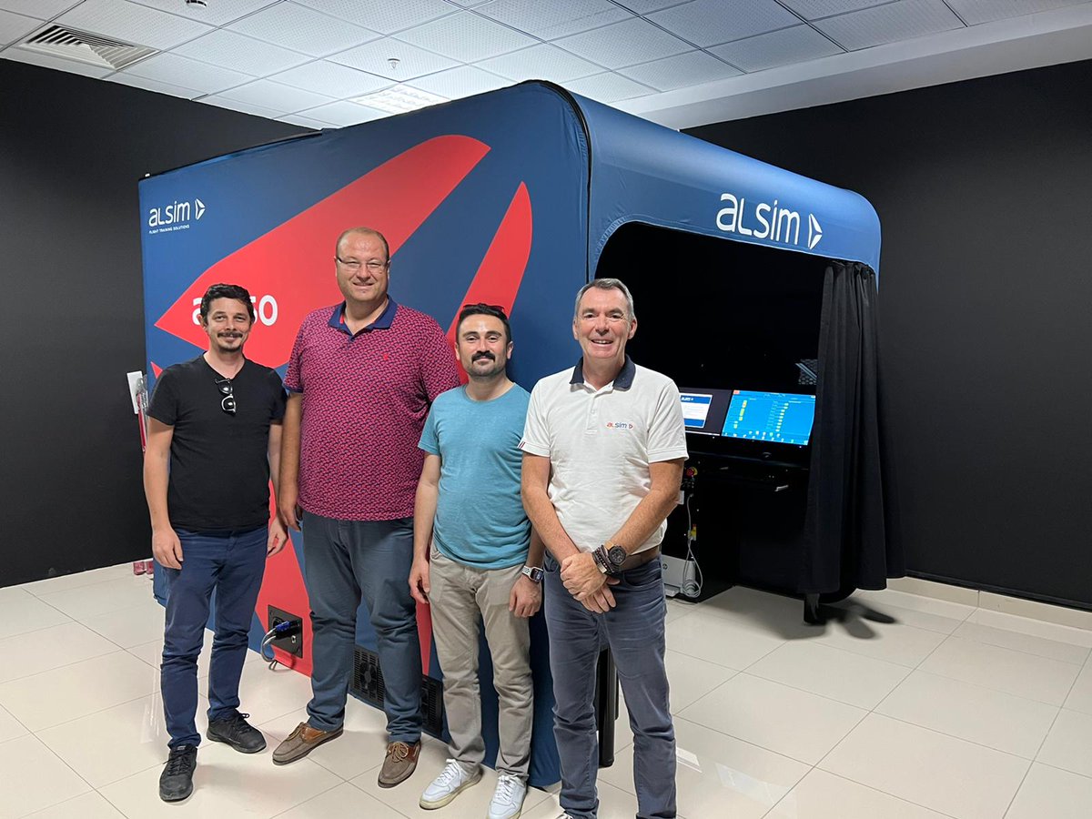 ✈️ It was a real pleasure for the ALSIM team to install an #AL250 simulator at <a href="/ktokaratay/">KTO Karatay Üniversitesi</a> University in Turkey🇹🇷.

A big thank you to the Karatay team for its confidence! 😄

#aviation #flighttraining #AL250 #pilots #simulator #ktokaratayüniversitesi