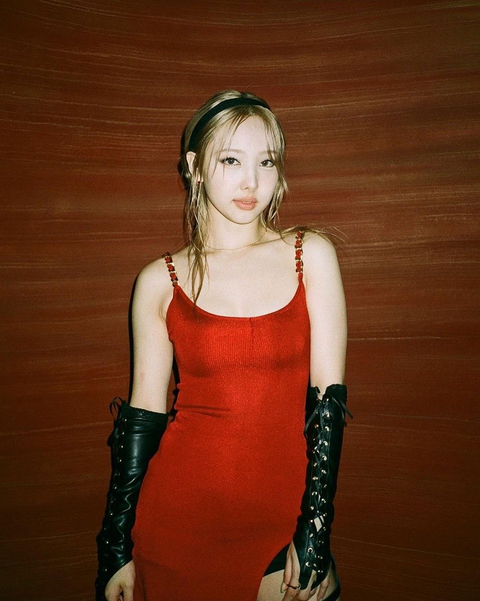 yelin_d_genuine's tweet photo. 🥀Talk that Talk🥀 https://t.co/HERv1JpYlO