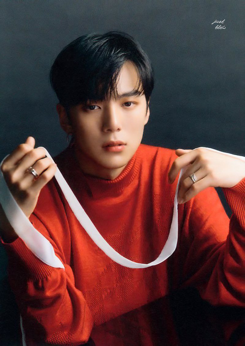 HourlyMinhyukie's tweet photo. 🦕 ~ #민혁 #MINHYUK 
#MONSTAX #IfwithU https://t.co/DdAqHpdc0B