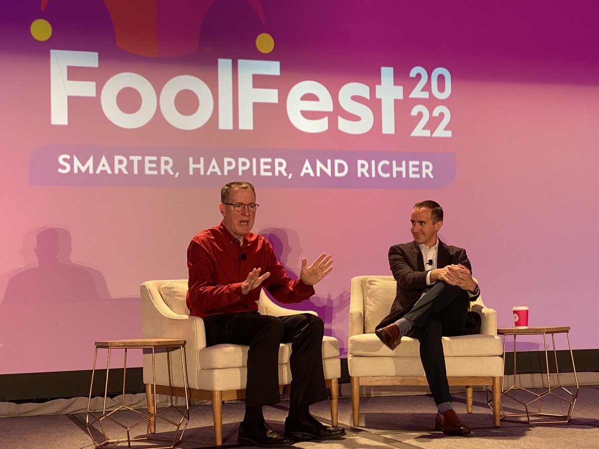 FLCarguy's tweet photo. @morganhousel live at @themotleyfool #foolfest22 https://t.co/vbiLOVYsbR