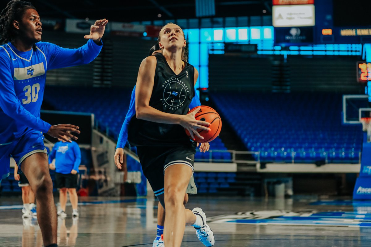 MT_WBB's tweet photo. Breaking in the new hardwood. 🏀 https://t.co/ED9GbcbuAB