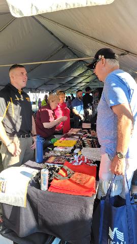 mnvfw's tweet photo. It's Military Appreciation Day and a busy morning at the Great Minnesota Get-Together @mnstatefair 

#mnstatefair #greatmngettogether #VFWMN #noonedoesmoreforveterans #stillserving https://t.co/zODRGLwpig
