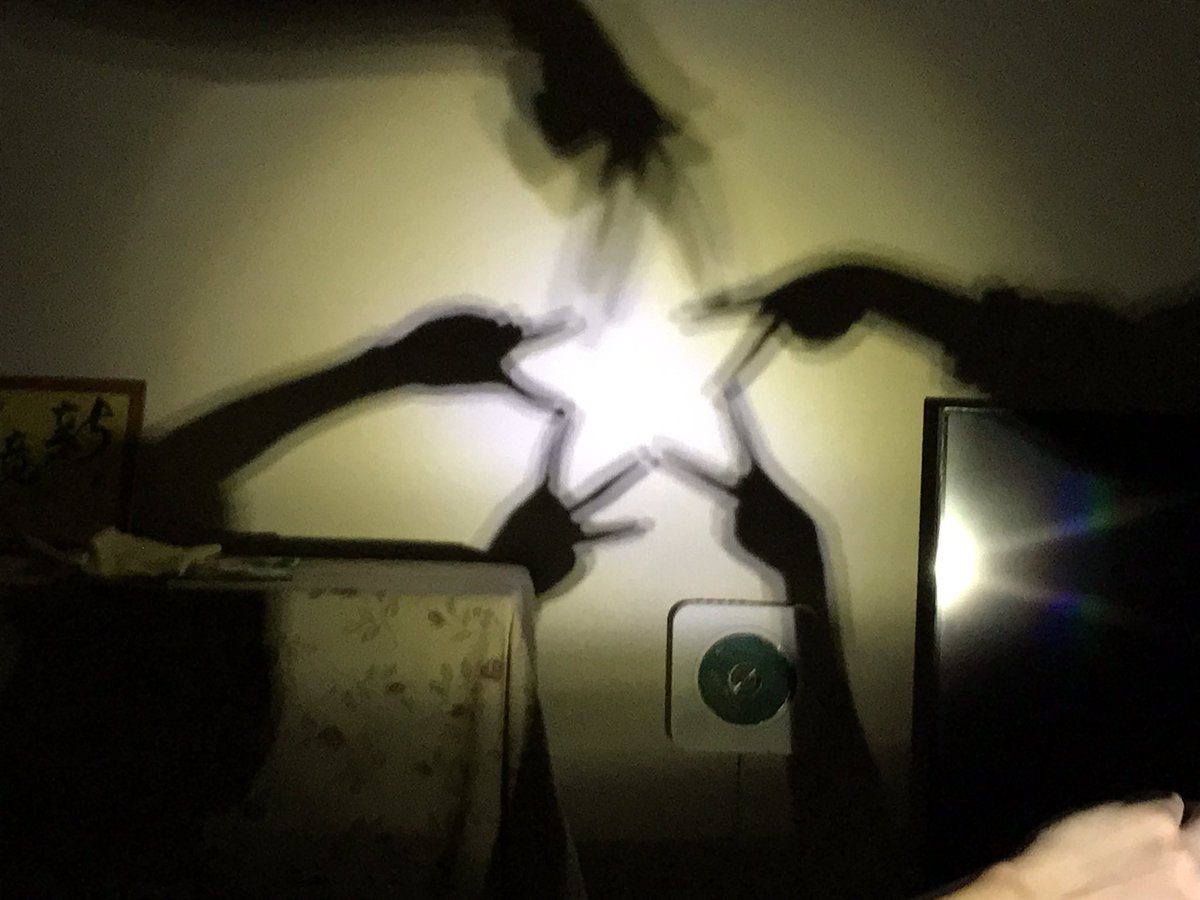 ueno36's tweet photo. 最近では珍しい長さの停電から先程復帰しました。ドライヤーが使えないから髪が乾かせない。洗濯機の予約をやり直さなきゃ。Wi-Fiが使えないなどなど。やっぱり電気って大切ですね。 https://t.co/A14KYPPK9i