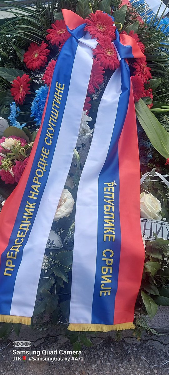 JelenaMKandic's tweet photo. Poštovani @predsednikrs,
Poštovani @IvicaDacic_SPS,
Poštovani M.O. @NesaStefanovic cc #VojskaSrbije,
Poštovana @BUKAiSu,
Draga @sjaoming,
Počasna straža 💂🏻#549mtb💂🏻♂️ na grobu generala #BožidarDelić na groblju #Orlovača u #Beograd-u.
#NemaNazad💪🏻🇷🇸✊🏻,
#IzaJeSrbija❤️💙🤍 https://t.co/Zha1rroVNc