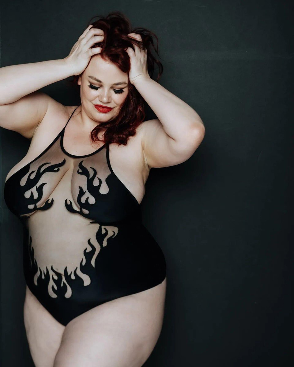 Ruby Roxx (@vanrubyroxx) on Twitter photo Up in flames π₯π₯π₯π₯
.
Wearing the <a href="/thistleandspire/">Thistle and Spire</a> Smokin Mirrors Bodysuit
Shot by @theportraitsessions Up in flames π₯π₯π₯π₯
.
Wearing the <a href="/thistleandspire/">Thistle and Spire</a> Smokin Mirrors Bodysuit
Shot by @theportraitsessions