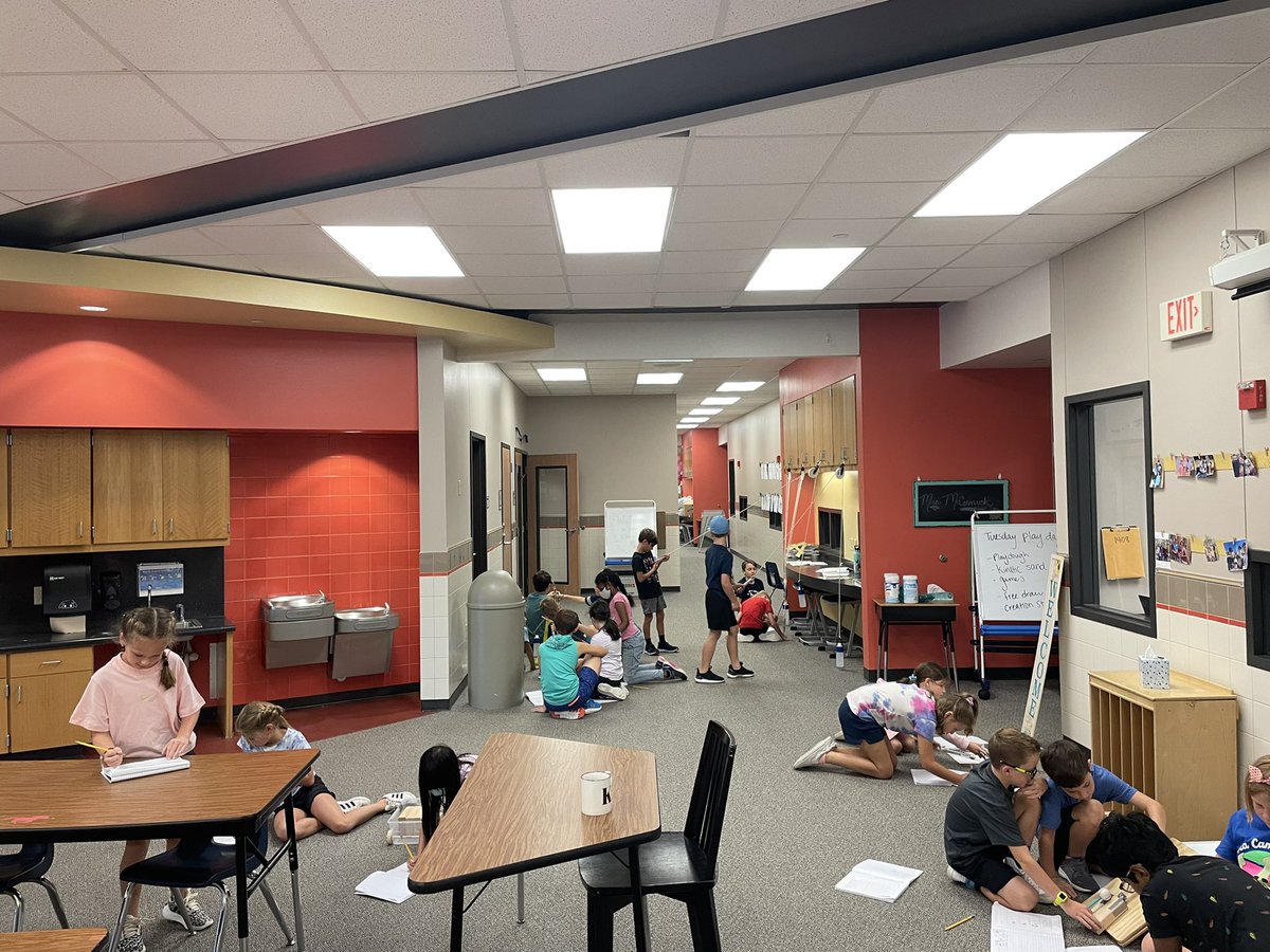 KoesterMrs's tweet photo. Investigating simple machines! @Parkside_ES https://t.co/mLlT3EpchY