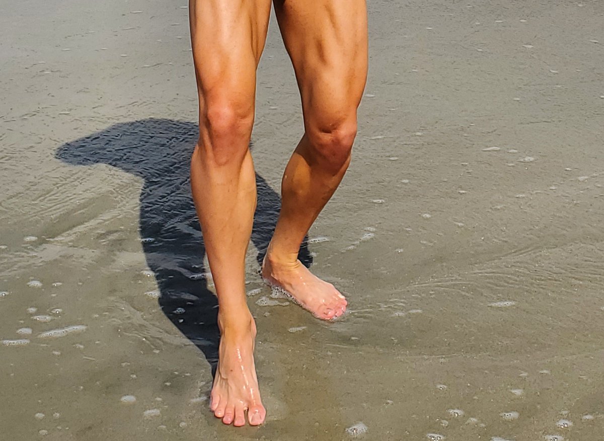 jimtrainer0's tweet photo. 5% off my https://t.co/jWYPgY4tfa
Go sub now. I can move the camera higher if you're interested....
#legday #legflex #gayflex #gaylegs #musclegrowth #onlyfans https://t.co/RJU7t67Jeq