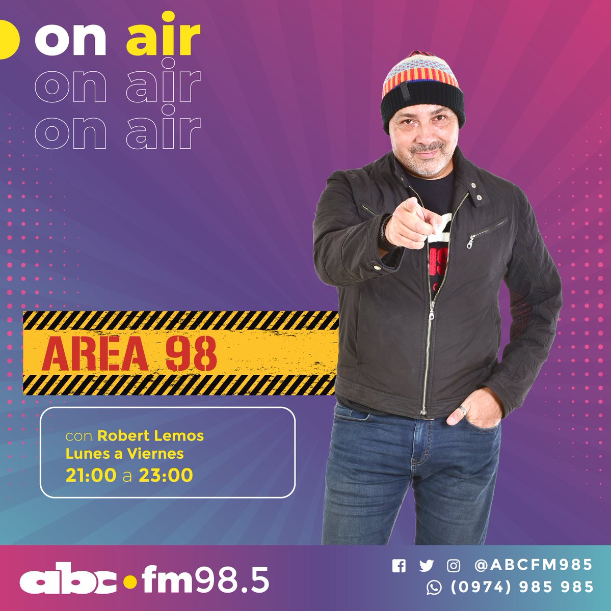 Romance985's tweet photo. ON AIR 🟡 #Area98 con @RobertLemos1 hasta las 23 hs.
👀Terminá tu noche con una buena dosis de conversación y los temas que te gustan.
98.5FM🎧 Solo Éxitos.
📲https://t.co/ZH6HDzyYTE https://t.co/IBNMDCOK1N