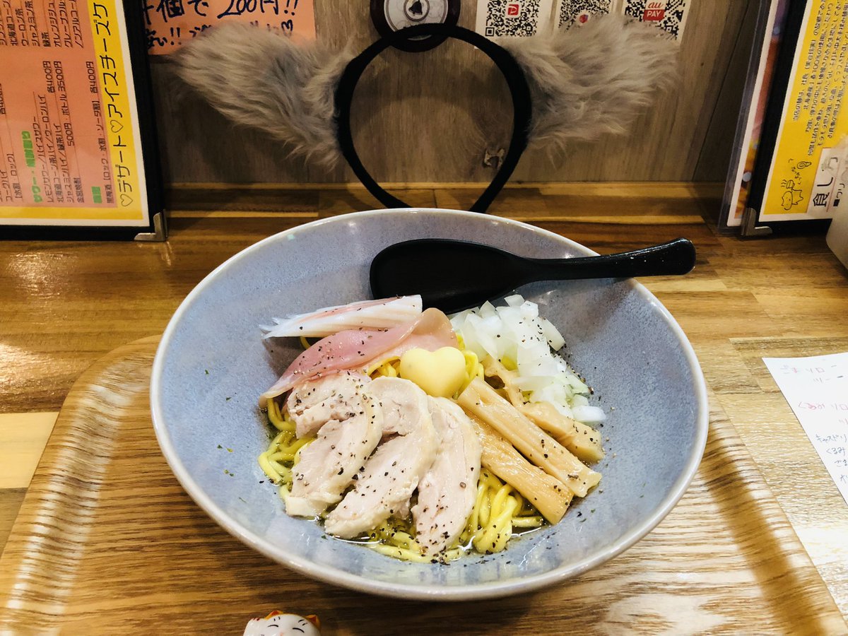 yngkurumi's tweet photo. 遅くなりましたが27日は(@MazecafeR )さんでのコンカフェイベに来てくださった方本当にありがとうご���いました…！

けもみみ高校3年2組狼族として登校(?)しておりました🐺
ジェイソンさんに作って頂いたまかないのまぜそばが本当に美味しかったです😭 https://t.co/dxRMPjYljo