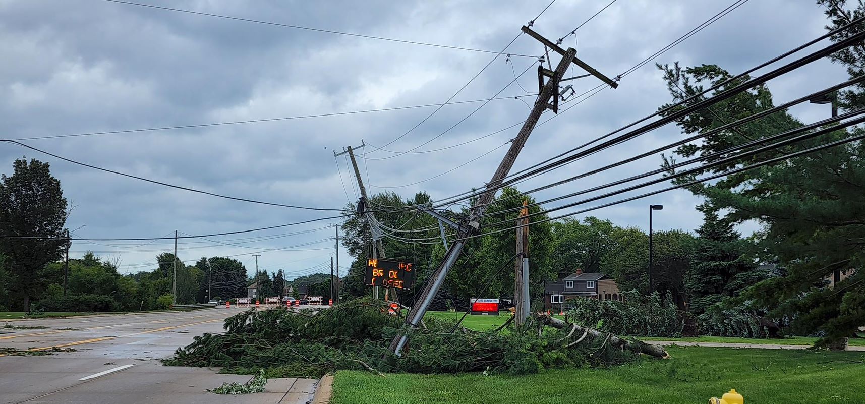 DTE_Energy on Twitter "More than 260,000 customers are currently