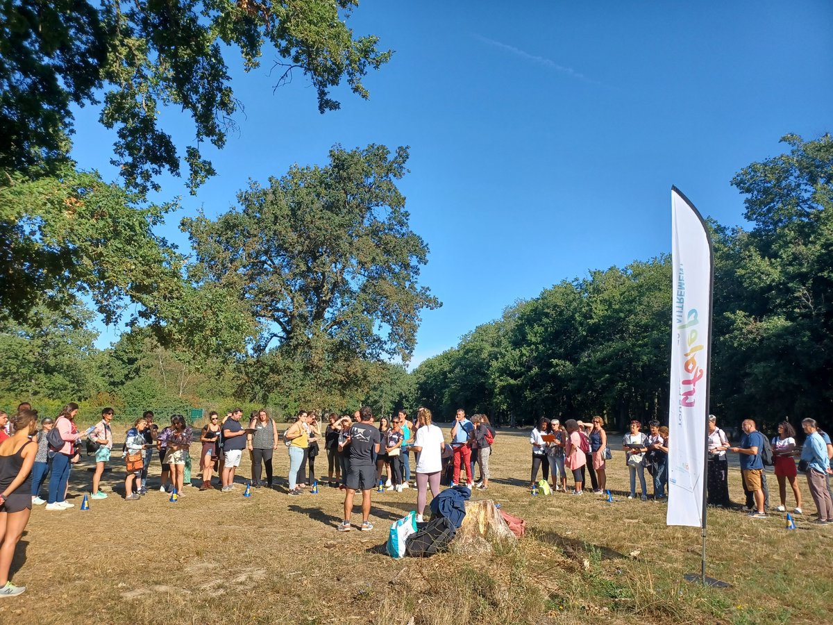 ufolep86's tweet photo. Ce lundi, l'UFOLEP participé à la journée pédagogique à destination des agents de la direction Education- Accueil Périscolaire de Poitiers en proposant un parcours d'orientation et des jeux sportifs en lien avec le CCASS. Travaille sur les compétences PS
@UFOLEP @VilledePoitiers https://t.co/GxYxmVDL7x