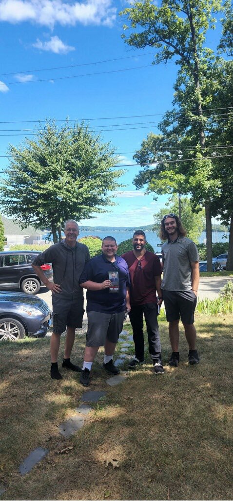 MorrisGOP's tweet photo. It’s the week before Labor Day and the Grassroots members of the Morris County Republicans are hard at work! #ProParent #ProPolice #ProTaxpayer #winning https://t.co/3VacXljMpC