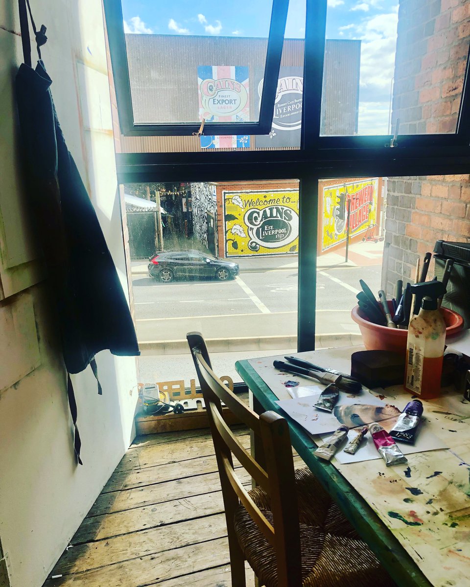 We’re going to be setting up some desk spaces for £75 per month in our front area which has natural light. We are in the heart of the Baltic Social at <a href="/ElevatorStudios/">Elevator Studios</a>. All costs included in the price. 

Email us for more info info@arenastudiosandgallery.com