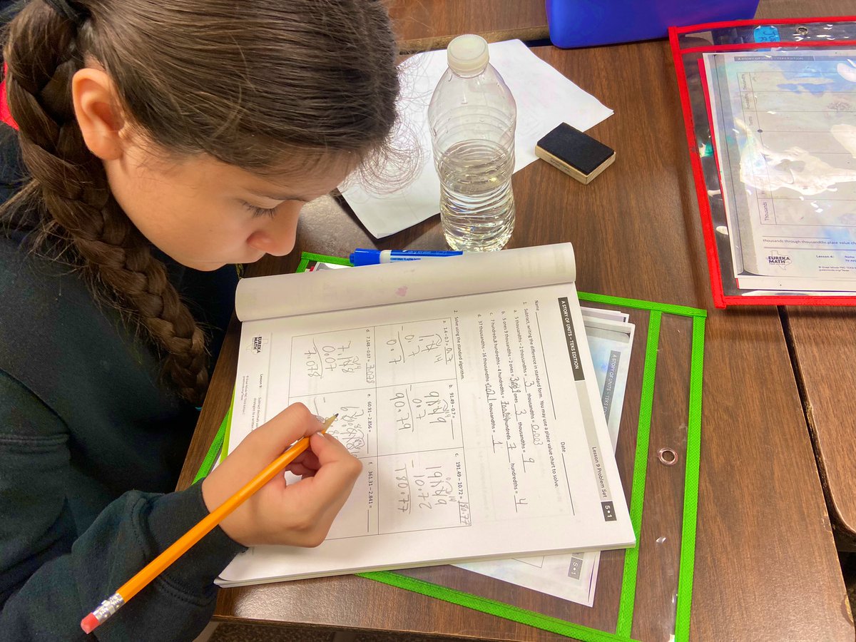ZatarDina's tweet photo. These amazing mathematicians were very engaged in @eureka_math activities! They showed great cooperation 💙 #Eureka_math @DeerCreekElem https://t.co/PpPbyiXCkv