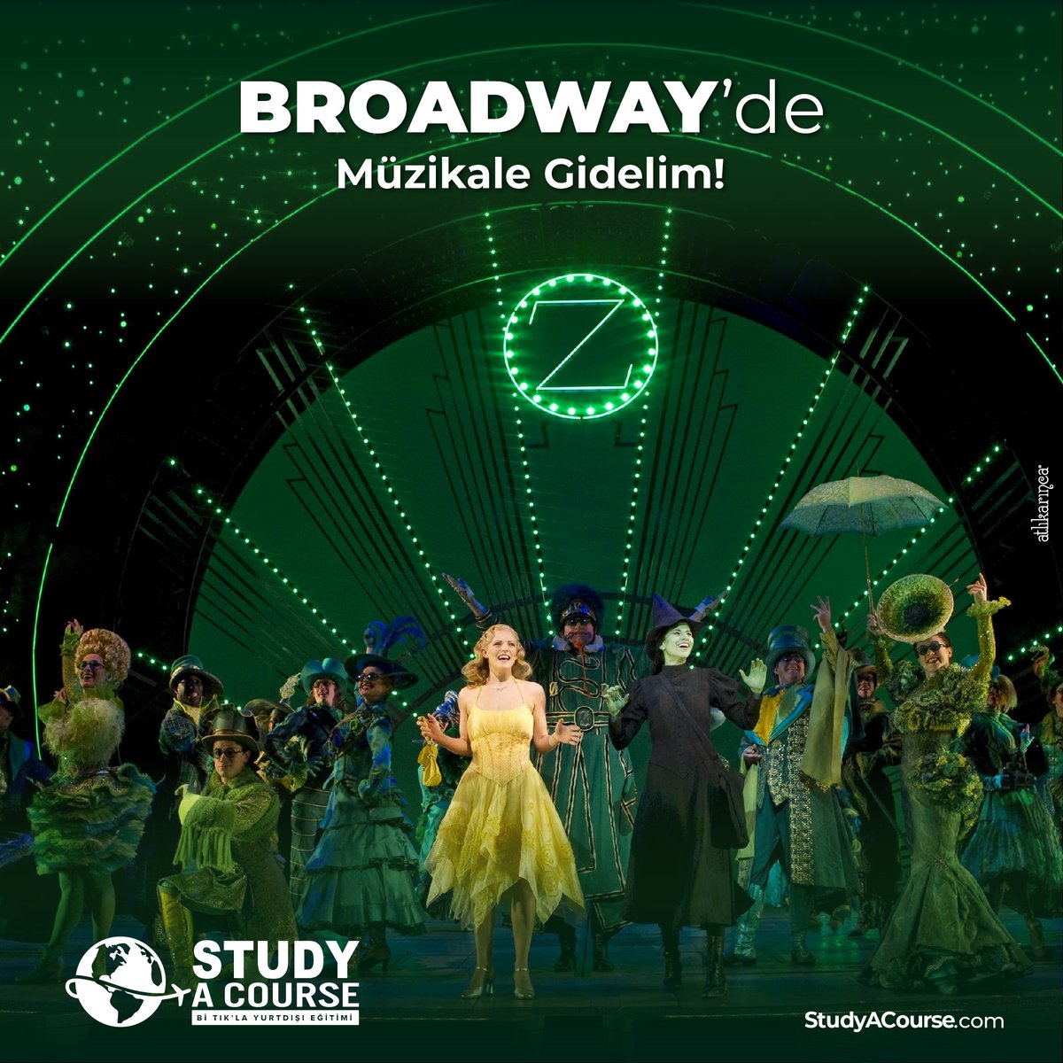 studyacourse's tweet photo. Study A Course ile New York’ta dil eğitimini alırken, Amerika’nın büyülü metropol şehrini keşfetmeye hazır mısın? Sen de Study A Course’a hemen gel, geleceğin için büyük bir adım at.

https://t.co/wqNHTfsrQm

#StudyACourse #birtıklayurtdışı
#yurtdışıeğitim #newyorkcity https://t.co/YGNFgFlUML