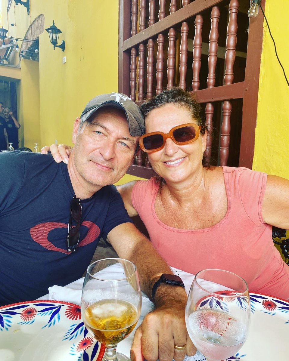 LocalTeaCo's tweet photo. Life is short. Eat Dessert First!
From C’est la Vie on Main St. #Sarasota
The bread is magical & Rachel may be the best #barista in #SRQ - Admiring our #Tea tins
Visit soon & visit often Start w dessert & a #cuppa - #Local Treasure
#SipLocally #LocalTea #LooseTea
#cestlavie https://t.co/DRfyNZQ6Zl