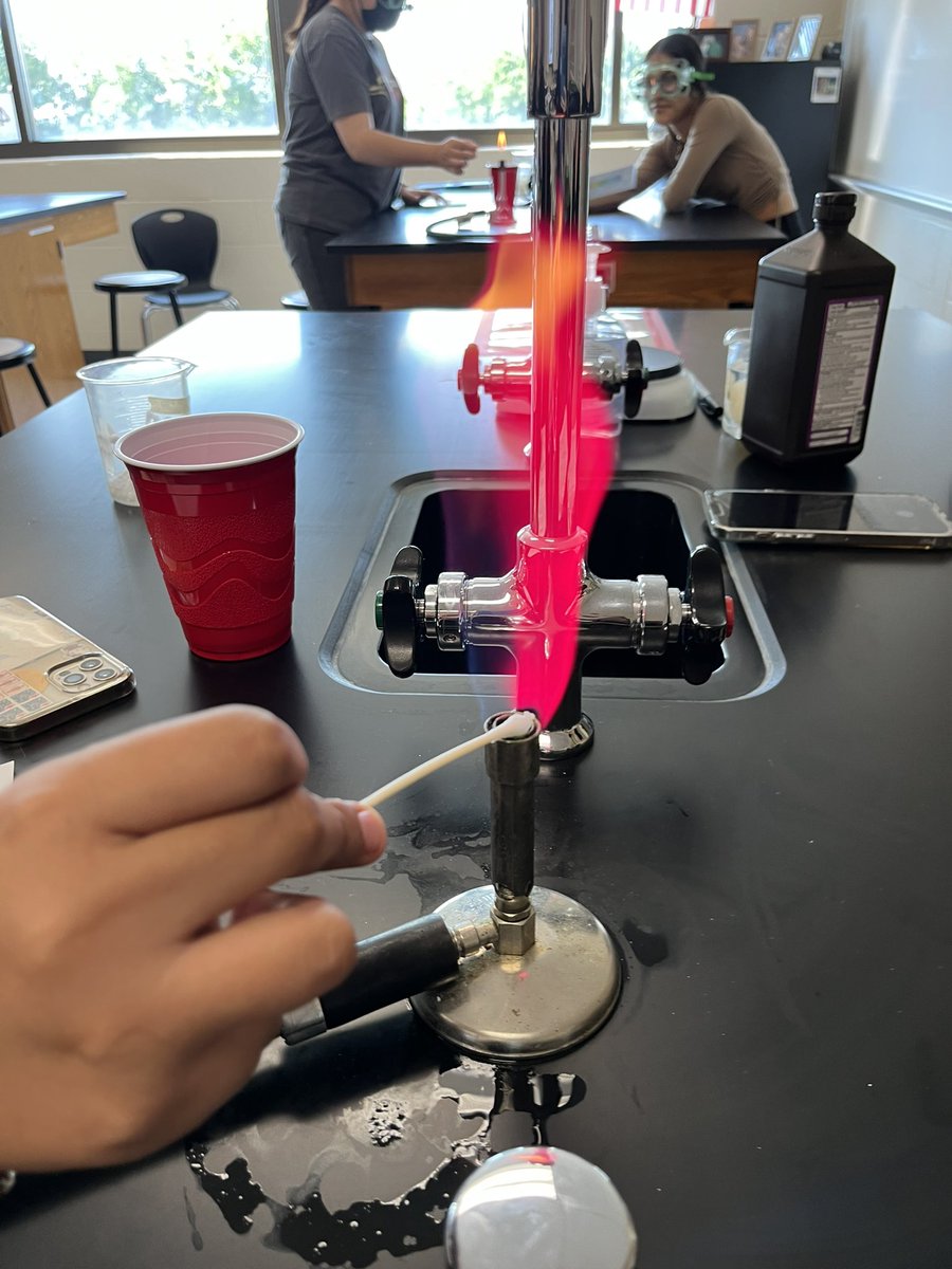 key_stem's tweet photo. Flame test lab OHS Chemistry today. https://t.co/IYY7hZ2HSY