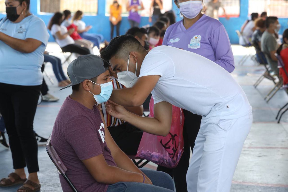 MauVila's tweet photo. Hoy iniciamos con la aplicación de la vacuna contra el Coronavirus, segunda dosis a menores de 12 a 14 años y tercera dosis a adolescentes de 15 a 17 años en los municipios de #Sucilá, #Ucú, #Chapab, #TekalDeVenegas, #DzilamDeBravo, #TelchacPueblo, #Kopomá y #Cantamayec. https://t.co/iefJmg02mk