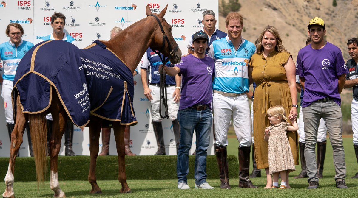 ArchLiliHazMeg's tweet photo. Best Playing Pony Open Levita played by Prince Harry at the  #SentebaleISPSPolo https://t.co/XU6NfTJdeV