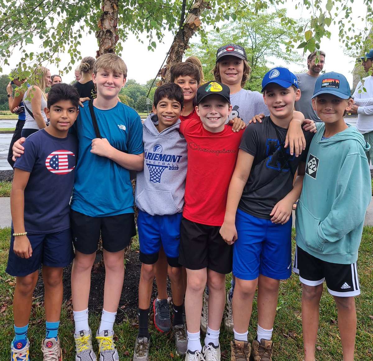 mariemontelem's tweet photo. Excited for our @mariemontelem @terraceparkelem 6th graders & @Mariemont_HS Seniors to experience Camp Kern this week! #creatingexperience #WowMoments #campkern2022 https://t.co/XmZV0YfGQV