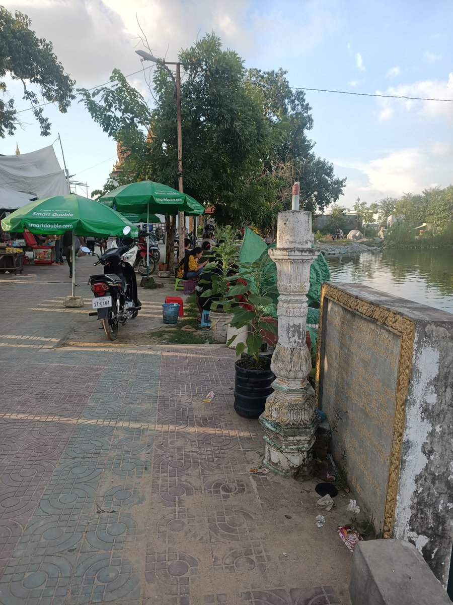 kang_klam's tweet photo. មានអ្នកនៅជិតៗនឹងអត់តោះ https://t.co/xdzcl0GPSt