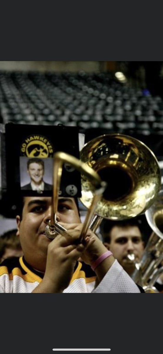MikeHallHere's tweet photo. No one. In 15 years NO ONE supported me quite like the Iowa band did.  They were unbelievable! And hilarious https://t.co/fH8vZUfL3t