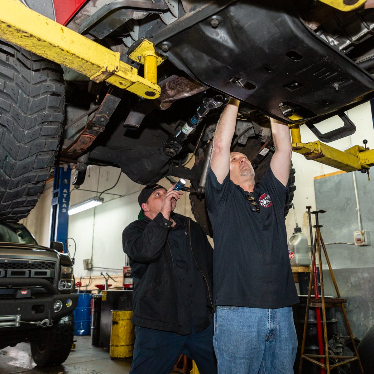 FVTireAuto's tweet photo. Including the screws, the average car has around 30,000 parts, and our expert technicians know how to handle them all. https://t.co/waScbLaCpe