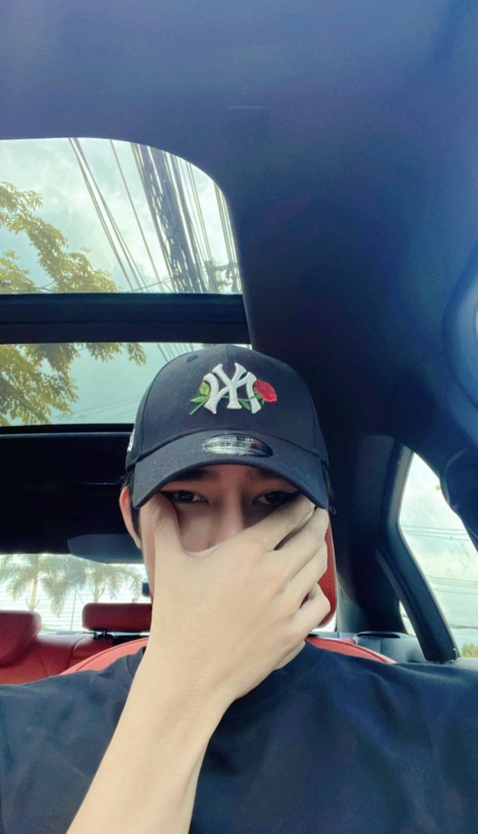 EarthNpl's tweet photo. NY🌹

#EarthPirapat #ชาวโลก @Earth_Pirapat https://t.co/Jb9tLfr5RK