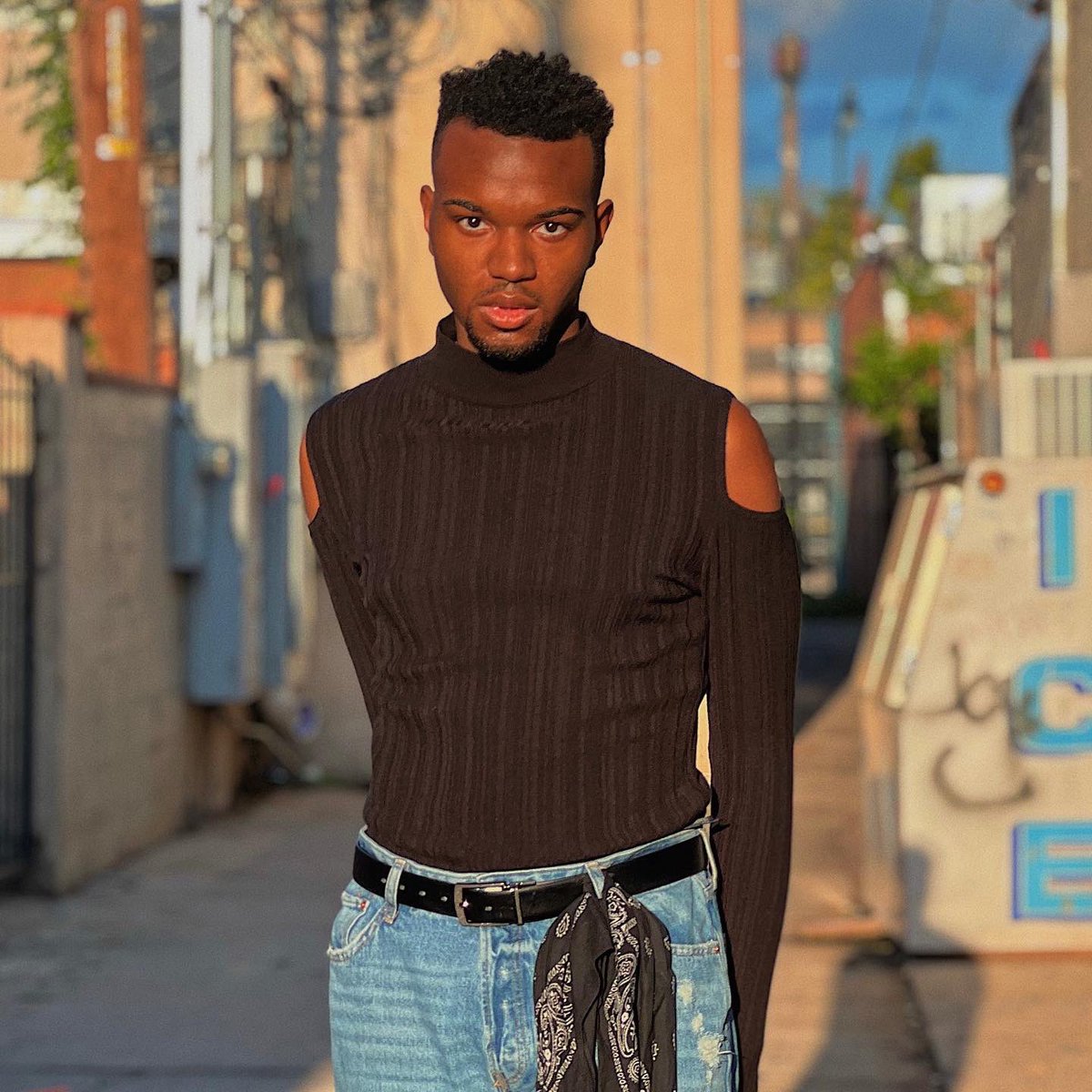 donnyvinn's tweet photo. 🤍💚🖤 https://t.co/LaEGhsH2Dn