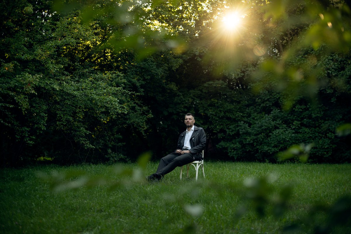 hleblat's tweet photo. Man's portrait. August
#portrait #man #photography #summer #august #green #minsk #belarus #nature #sunset https://t.co/9jKH1tXzRT