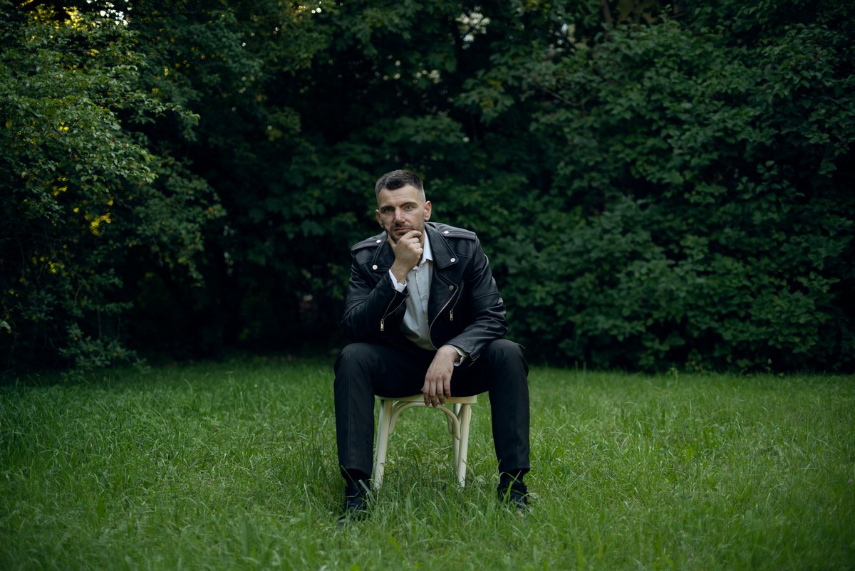hleblat's tweet photo. Man's portrait. August
#portrait #man #photography #summer #august #green #minsk #belarus #nature #sunset https://t.co/9jKH1tXzRT