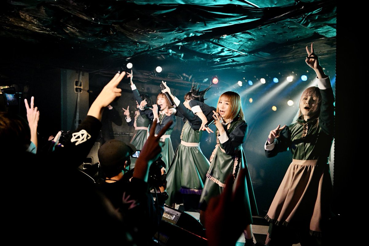 pai1000xxx's tweet image. ASPメジャーデビューおめでとう🎉
これから宇宙一の景色を観にいこう
#ASPメジャーデビュー
#ASP行かなきゃ後悔しないように