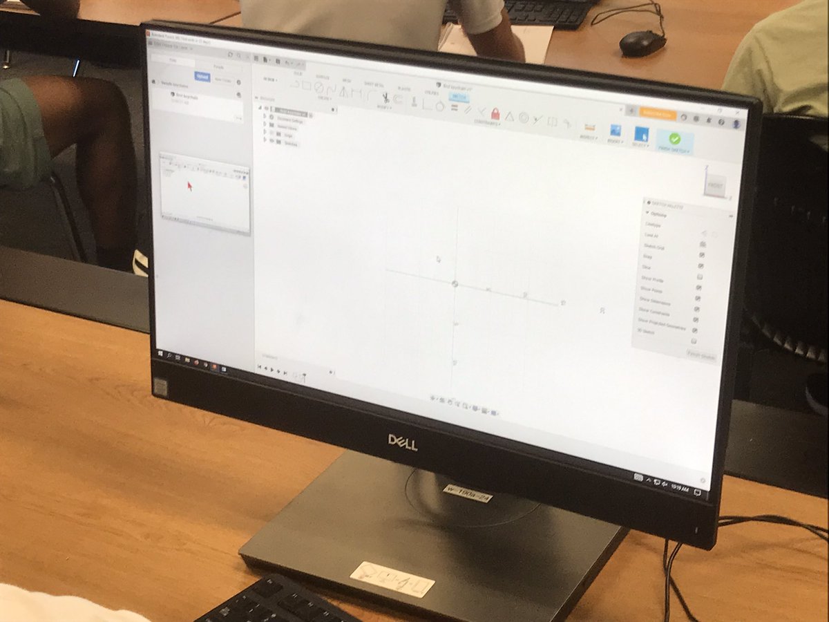 WeidnerDan's tweet image. #connections and #relevance being developed between every day applications and mathematics in #georobotics @Wheeling_Cats. “If you were using this math in real life, what secondary questions would you need to ask?” Questions to drive at centerpoint and diameter. @WHS_TEC