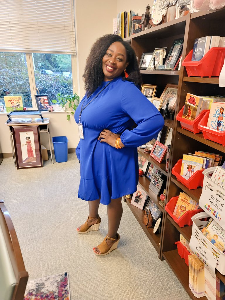NESAPKJones's tweet photo. #APKlife🍎
@NorthsideES Day 2! Ready to seize the day the #NavigatorWay!!! 🧡💙🧡 @CSharplessNES #ThinkandActDIFFERENTLY @CHCCS #Year19🤩 https://t.co/F89lc68g1x