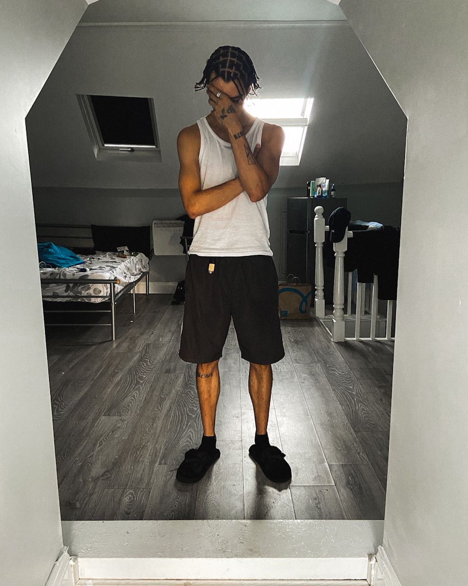 ayyKezz's tweet photo. Not recognised. https://t.co/ljFcASduW0
