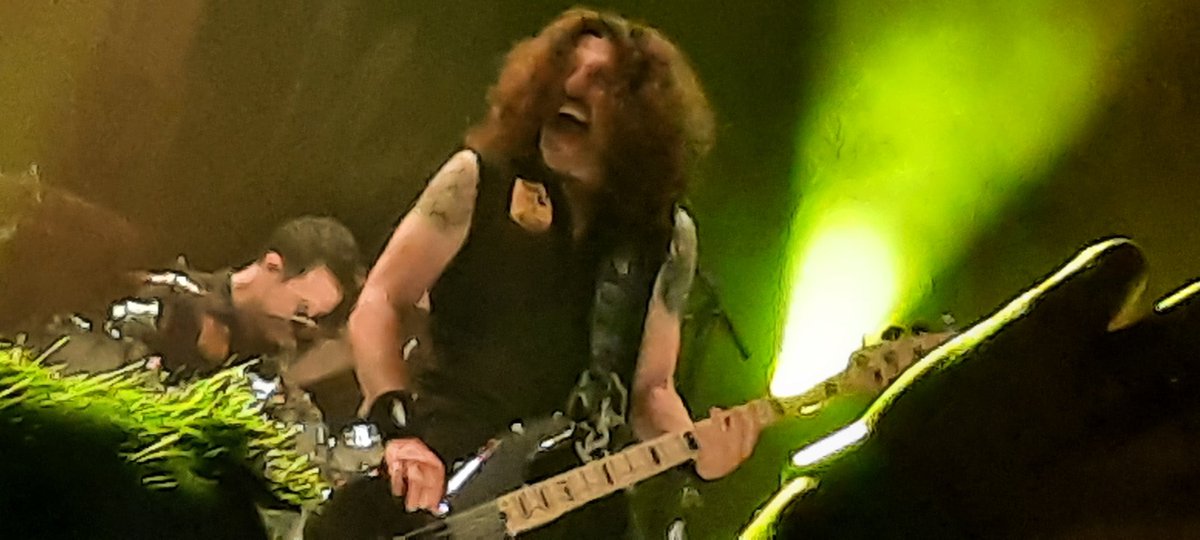 @RobertCavuoto @Anthrax @TheFrankBello Beast in Trois-Riveres last week