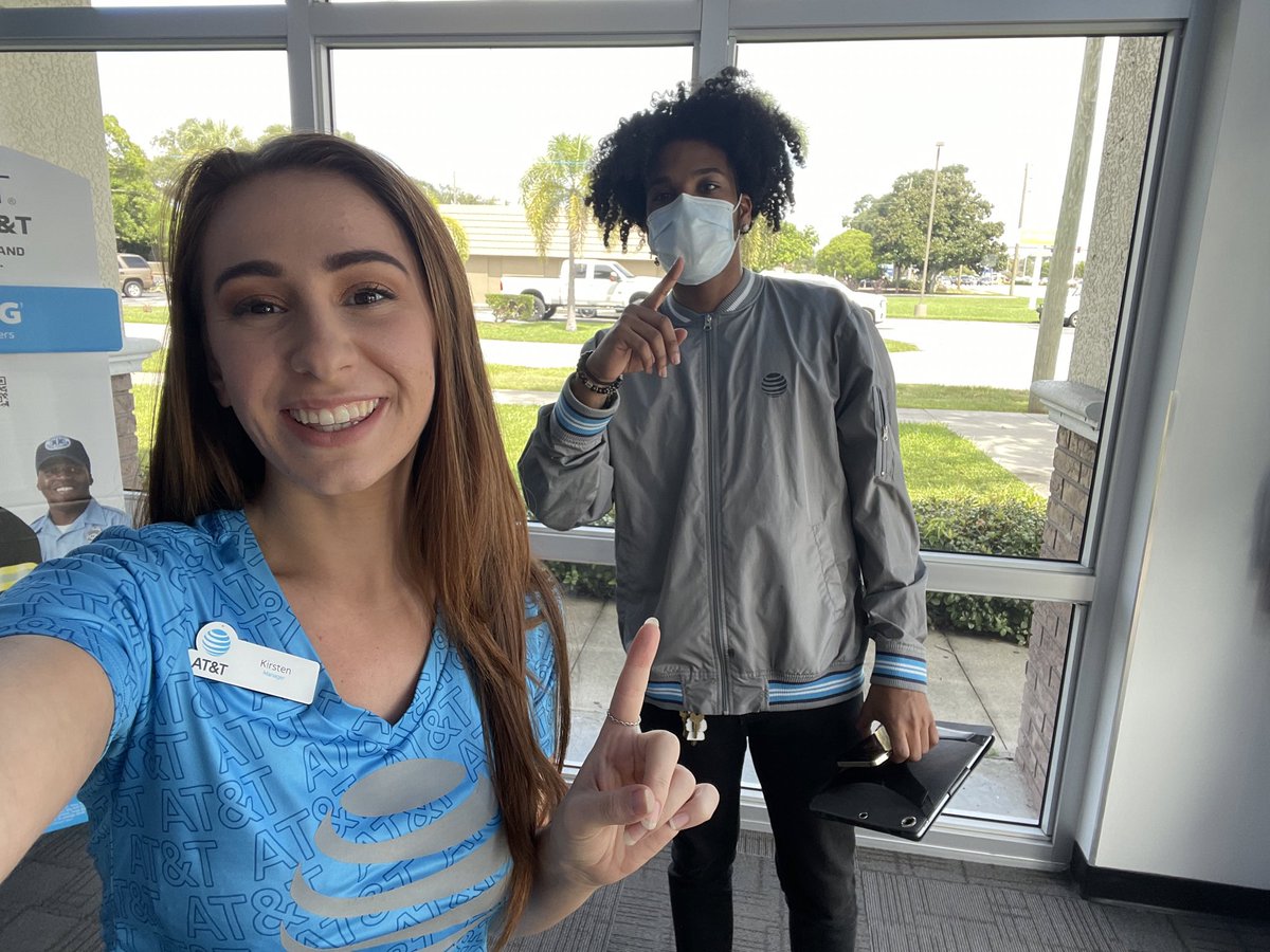 anthonydomonick's tweet photo. I think @kirvanderhoof first week as a part of team C-Side has been a success!! @DanielaCarla00 @jrluna11 @One_FLA @theeastregion #WinningTheWeekend #LifeAtAtt @tonibraxton44 https://t.co/vKbFjCT5tj
