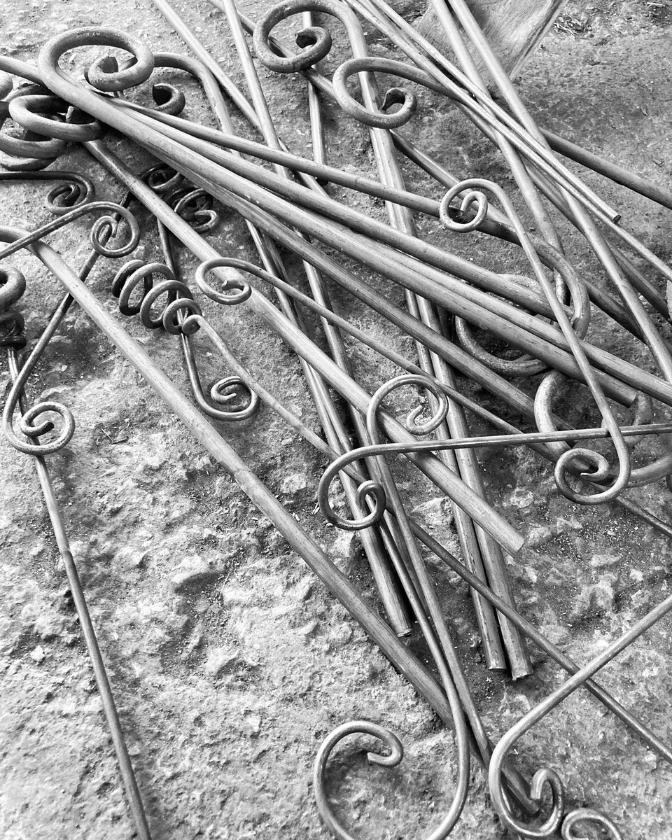 Work in progress 

#bigblackhousedesign #metal #blacksmith #handmade