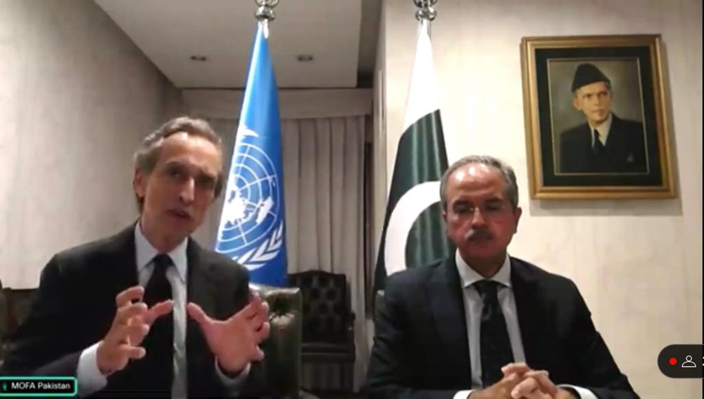UN_SDG's tweet photo. Severe flooding in Pakistan continues to displace millions of families
Follow the briefing by UN chief in 🇵🇰 @julienmh at the launch of the joint @UNinPak & @GovtofPakistan $160 million flash appeal to support those affected by the climate catastrophe
🎥 https://t.co/5qeDblC6l2 https://t.co/2NGN9K9cfy